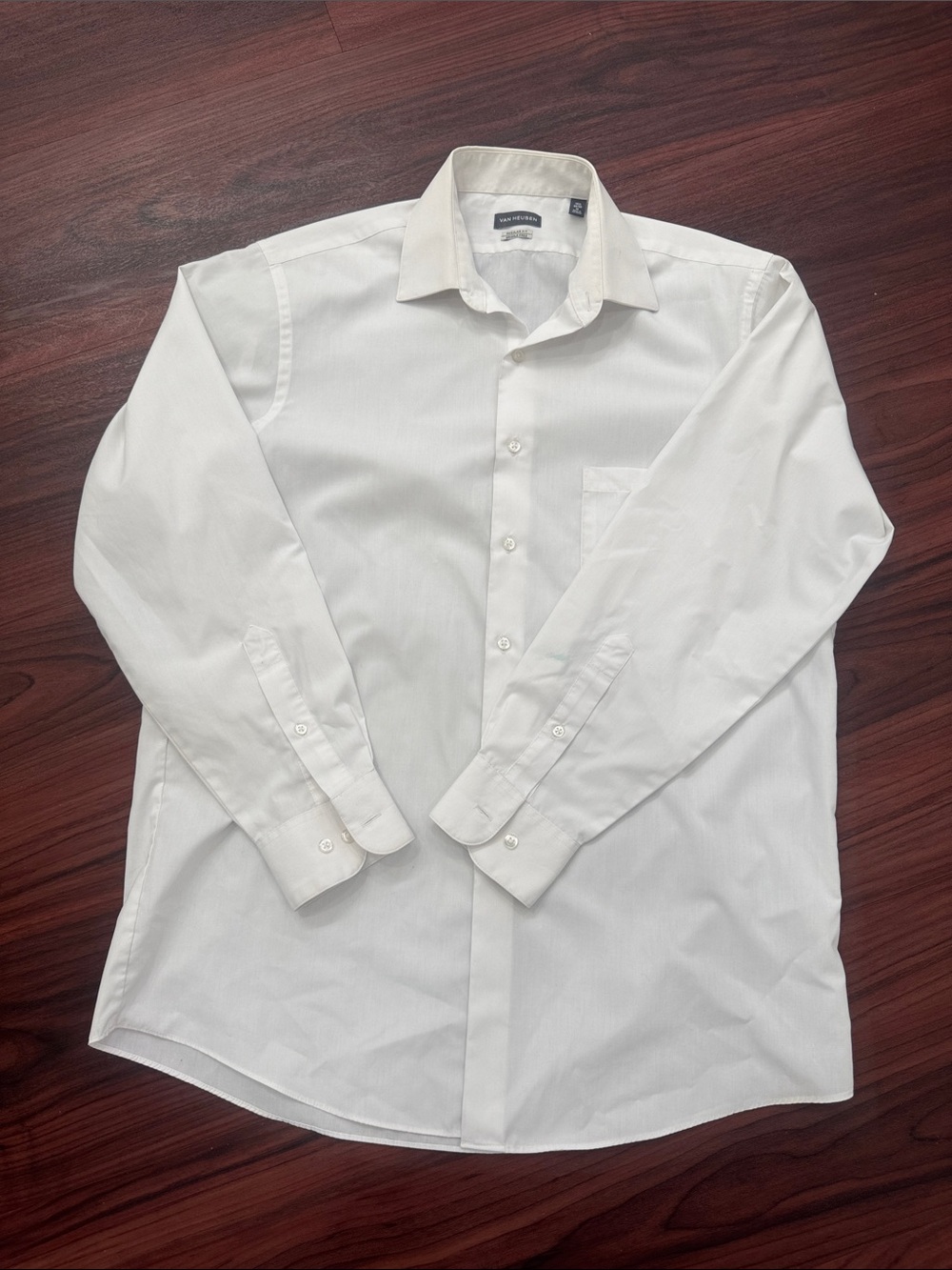 Van Heusen White Men's Long-Sleeve Dress Shirt